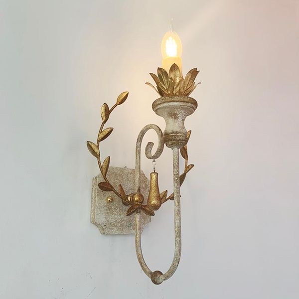 wall lamp wooden in the living room luxury retro creative bedroom bedside corridor neoclassical light bulb
wall lamp wooden in the living room luxury retro creative bedroom bedside corridor neoclassical light bulb
