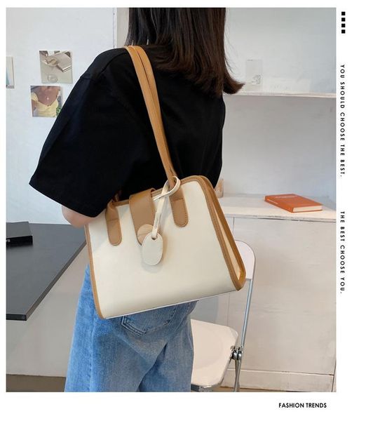 evening bags fashion crossbody for women pu leather shoulder bag 2021 simple underarm stitched small square
evening bags fashion crossbody for women pu leather shoulder bag 2021 simple underarm stitched small square