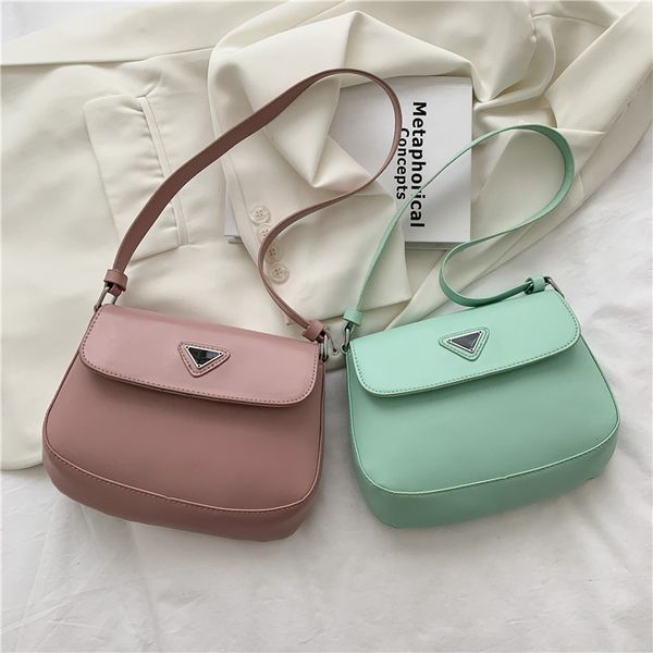 design s 2021 summer new simple fashion single shoulder portable star same armpit bag
design s 2021 summer new simple fashion single shoulder portable star same armpit bag