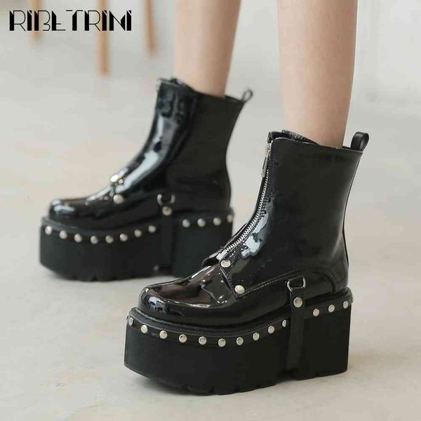 boots female balck zipper platform motorcycle shoes women thick bottom rivet cool great quality boots, Black
boots female balck zipper platform motorcycle shoes women thick bottom rivet cool great quality boots, Black