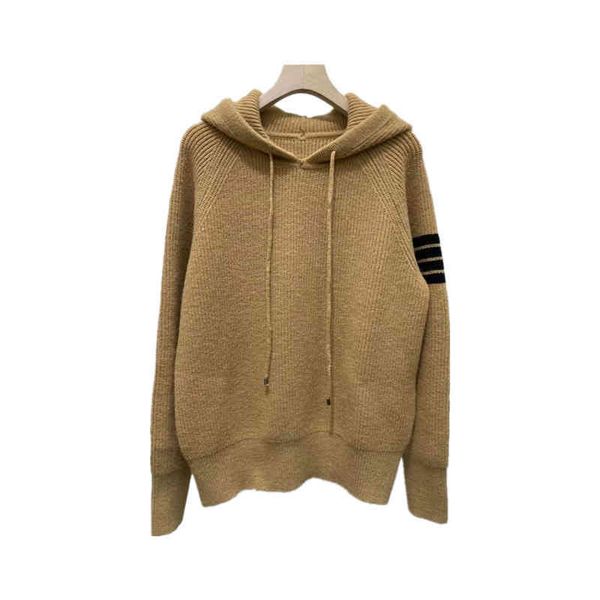 2022 factory wholesale new college winter women's thick hooded solid color loose pullover sweater wool blend, White;black
2022 factory wholesale new college winter women's thick hooded solid color loose pullover sweater wool blend, White;black