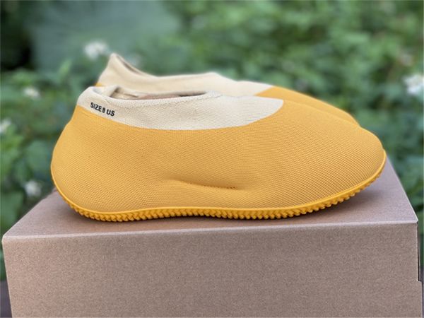 2021 authentic knit runner sulfur gw5353 shoes sports sneakers womens mens with original box 36-47.5
2021 authentic knit runner sulfur gw5353 shoes sports sneakers womens mens with original box 36-47.5