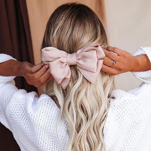 hair accessories big bowknot satin hairpins duckbill clip solid color scrunchie clips girl fashion bow barrettes
hair accessories big bowknot satin hairpins duckbill clip solid color scrunchie clips girl fashion bow barrettes