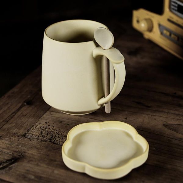 creative retro ceramic breakfast milk cup coffee large capacity water oatmeal mug with lid spoon mugs
creative retro ceramic breakfast milk cup coffee large capacity water oatmeal mug with lid spoon mugs