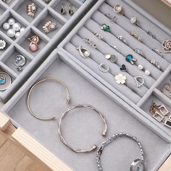jewelry pouches, bags portable velvet organizer tray ring bracelet showcase box earring holder 21*12cm gray color displ y2j5, Pink;blue
jewelry pouches, bags portable velvet organizer tray ring bracelet showcase box earring holder 21*12cm gray color displ y2j5, Pink;blue