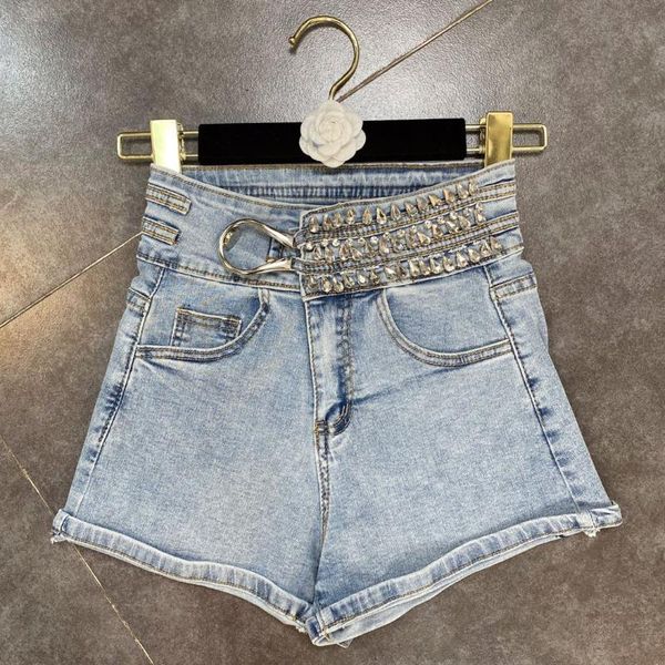 high-waisted stitching stretch denim shorts with shiny metal buckle at the waist streetwear 2021 spring summer women's jeans, Blue 
high-waisted stitching stretch denim shorts with shiny metal buckle at the waist streetwear 2021 spring summer women's jeans, Blue