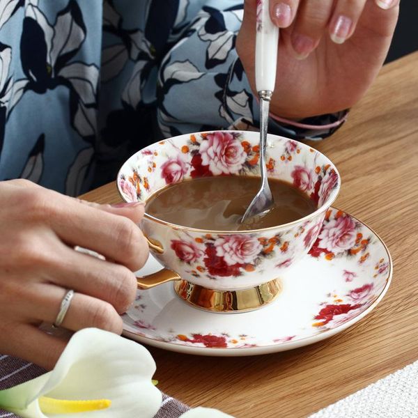 mugs western style coffee cup ceramics with spoon dish breakfast milk exquisite gifts caneca water drinkware accessories
mugs western style coffee cup ceramics with spoon dish breakfast milk exquisite gifts caneca water drinkware accessories