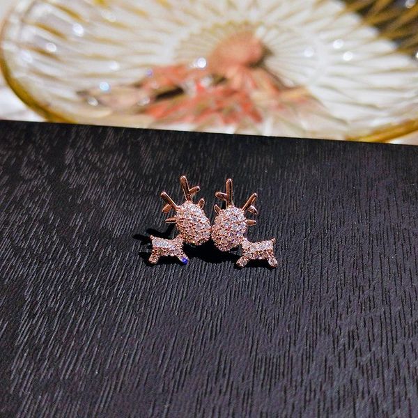 stud 2021 est full zircon fawn simple small earring temperament korean earrings for women wedding party engagement, Golden;silver
stud 2021 est full zircon fawn simple small earring temperament korean earrings for women wedding party engagement, Golden;silver