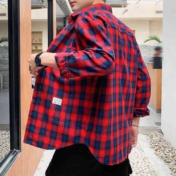 2020 new spring and autumn plaid shirt trend with oversized long sleeve leisure sports shirt for men, White;black
2020 new spring and autumn plaid shirt trend with oversized long sleeve leisure sports shirt for men, White;black