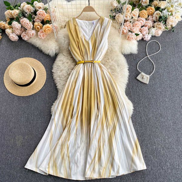 vintage tie dye pleated dress women v-neck sleeveless vestidos female summer beach party irrgular draped robe casual new y0603, Black;gray
vintage tie dye pleated dress women v-neck sleeveless vestidos female summer beach party irrgular draped robe casual new y0603, Black;gray