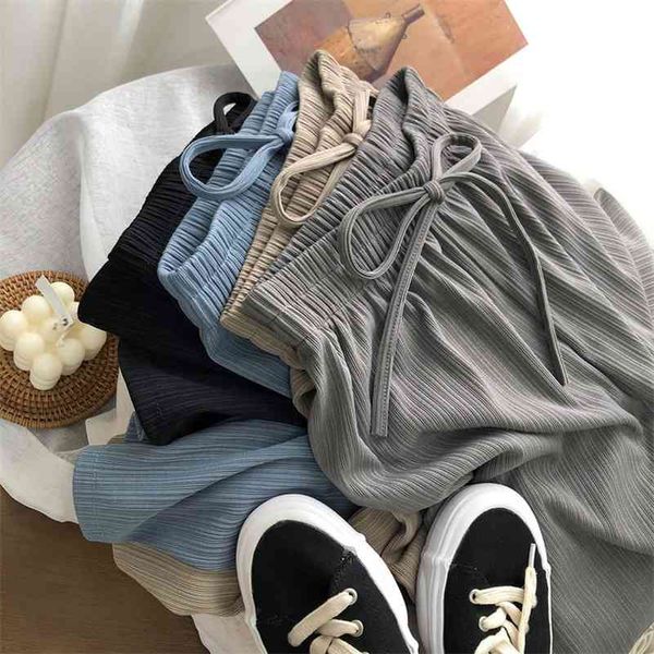 korobov women knit pants korean loose casual high waist solid wide leg pants preppy style autumn new sweat pants women 210430, Black;white
korobov women knit pants korean loose casual high waist solid wide leg pants preppy style autumn new sweat pants women 210430, Black;white
