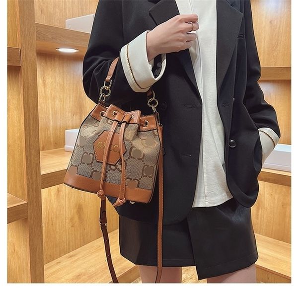 outlet sale 80% off 2022 new fashion trend women's high texture large capacity bucket single shoulder messenger bag handbag wholesale s
outlet sale 80% off 2022 new fashion trend women's high texture large capacity bucket single shoulder messenger bag handbag wholesale s