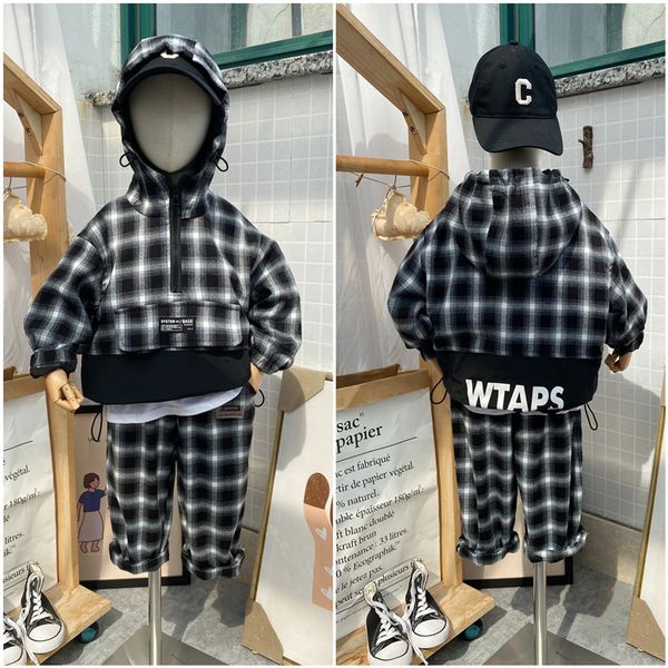 2022 spring boys plaid hoodies kids splicing lattice hooded long sleeve sweatshirt children letter printed loose casual q3861, Black
2022 spring boys plaid hoodies kids splicing lattice hooded long sleeve sweatshirt children letter printed loose casual q3861, Black