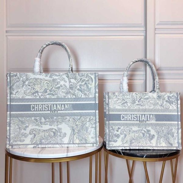 2021 new star same grey tiger tote bag single shoulder bag handbag 3d embossed embroidery sewing ysj
2021 new star same grey tiger tote bag single shoulder bag handbag 3d embossed embroidery sewing ysj