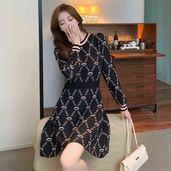 casual dresses knitted 2022 autumn dresses waist closing slim french style small fragrance temperament aging skirt, Black;gray
casual dresses knitted 2022 autumn dresses waist closing slim french style small fragrance temperament aging skirt, Black;gray