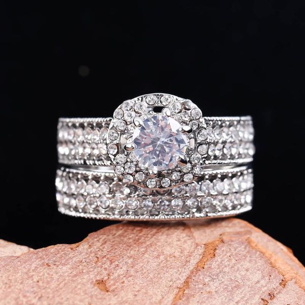 wedding rings paired couple for women men engagement fashion sliver color jewelry shiny cubic zircon female finger ring, Slivery;golden
wedding rings paired couple for women men engagement fashion sliver color jewelry shiny cubic zircon female finger ring, Slivery;golden