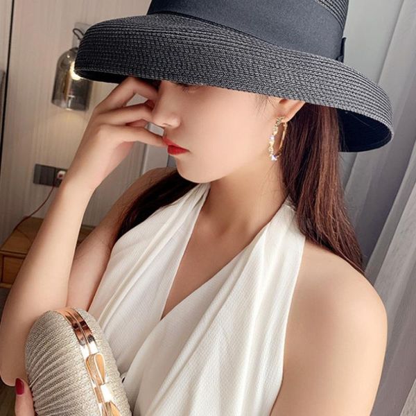 hoop & huggie european and american fashion rhinestone winding c-shaped earrings exaggerated temperament personality, Golden;silver
hoop & huggie european and american fashion rhinestone winding c-shaped earrings exaggerated temperament personality, Golden;silver
