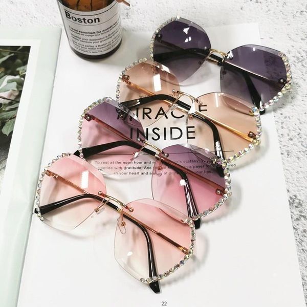 oversized rimless sunglasses women famous design diamond square sun glasses for female, White;black
oversized rimless sunglasses women famous design diamond square sun glasses for female, White;black