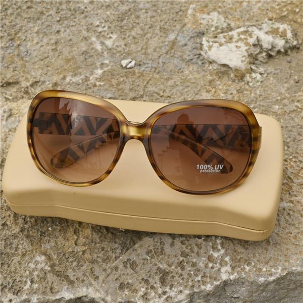 sunglasses evove fashion women brown sun glasses for female anti reflection vintage shades champagne stripe, White;black
sunglasses evove fashion women brown sun glasses for female anti reflection vintage shades champagne stripe, White;black