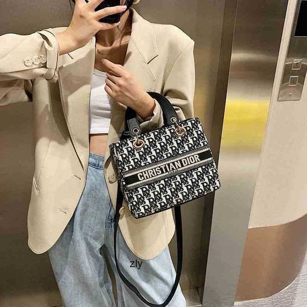 korean minority fashion d princess bag portable one shoulder messenger for female students zly women's presbyopia canvas zly bags zly
korean minority fashion d princess bag portable one shoulder messenger for female students zly women's presbyopia canvas zly bags zly