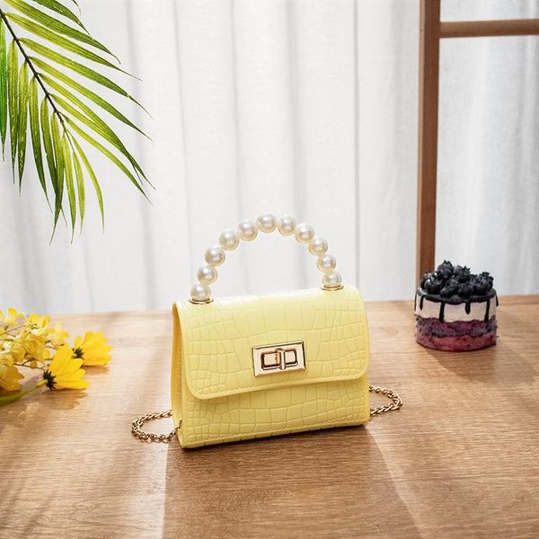 evening bags fashion summer women's shoulder bag 2021 jelly pearl portable mini handbag chain crossbody handbags for women
evening bags fashion summer women's shoulder bag 2021 jelly pearl portable mini handbag chain crossbody handbags for women