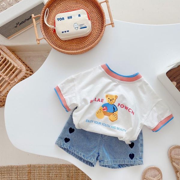 summer children boys clothing sets girls kids 2pcs suits short sleeve cartoon bear t-shirt + casual denim pants jeans, White
summer children boys clothing sets girls kids 2pcs suits short sleeve cartoon bear t-shirt + casual denim pants jeans, White