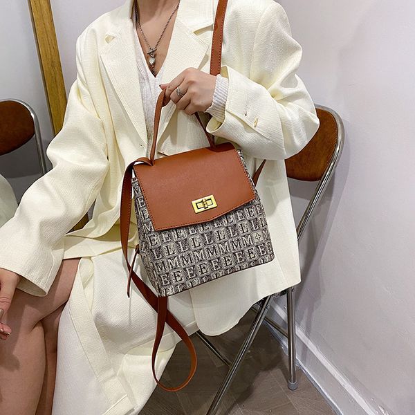 2021 new fashion large capacity pu simple composite printing backpack shopping small square bag portable shoulder bag
2021 new fashion large capacity pu simple composite printing backpack shopping small square bag portable shoulder bag