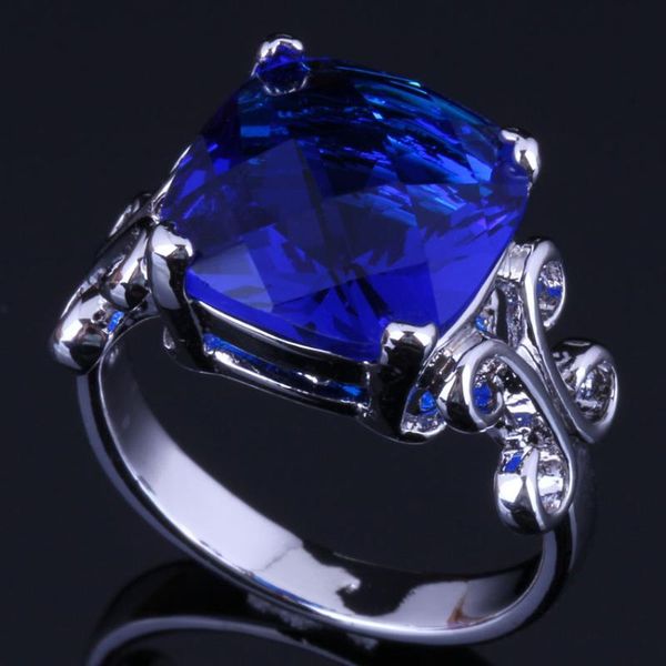 cluster rings resplendent square blue cubic zirconia silver plated ring v0453, Golden;silver
cluster rings resplendent square blue cubic zirconia silver plated ring v0453, Golden;silver