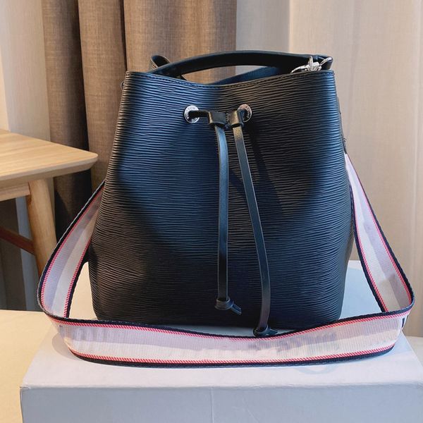 drawstring bucket bag women shoulder bags handbag fashion designer metal trim adjustable long strap zipper inner pocket purses
drawstring bucket bag women shoulder bags handbag fashion designer metal trim adjustable long strap zipper inner pocket purses
