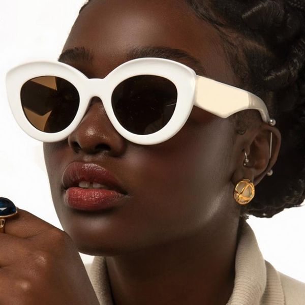 sunglasses vintage flower print candy color round cat eye for women gradient white black sun glasses uv400
sunglasses vintage flower print candy color round cat eye for women gradient white black sun glasses uv400