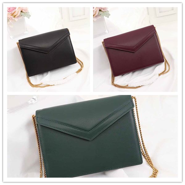 ladies messenger leather handbag evening bag in original box 232750 22-16.5-5.5 
ladies messenger leather handbag evening bag in original box 232750 22-16.5-5.5