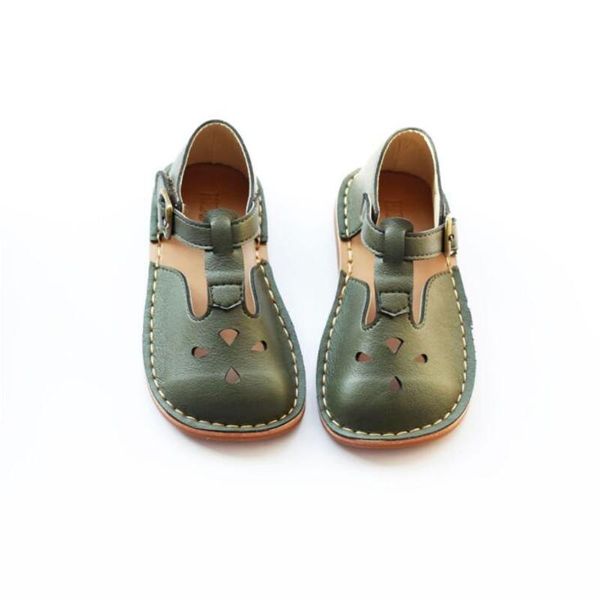 flat shoes retro girls hollow soft bottom children' small leather baby sandals genuine children shoe, Black;grey
flat shoes retro girls hollow soft bottom children' small leather baby sandals genuine children shoe, Black;grey