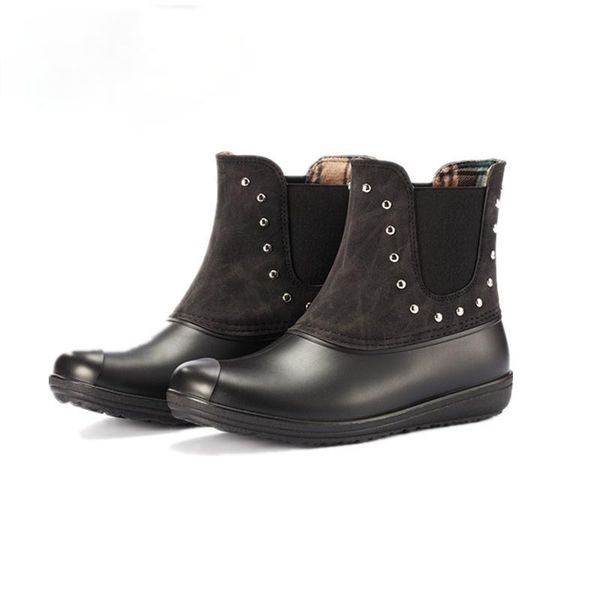 autumn and winter products korean fashion non-slip rain boots women short tube rivet water shoes plus velvet, Black
autumn and winter products korean fashion non-slip rain boots women short tube rivet water shoes plus velvet, Black