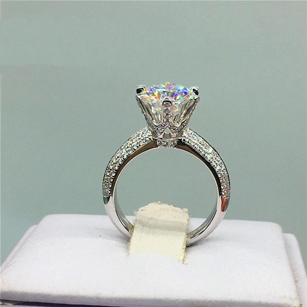 cluster rings luxury solid 925 silver ring 2.0ct zirconia diamond engagement wedding for women 18k gold jewelry, Golden;silver
cluster rings luxury solid 925 silver ring 2.0ct zirconia diamond engagement wedding for women 18k gold jewelry, Golden;silver