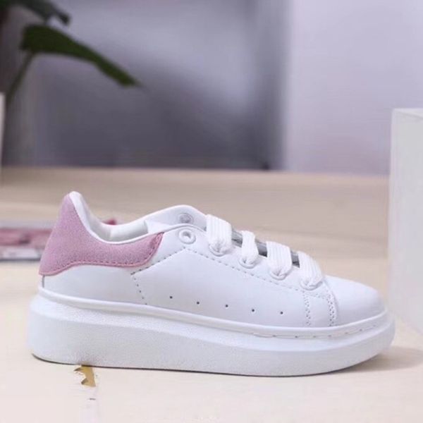 2021 designer kids shoes for boys and girls sneaker ander thick bottom white black red boby toddler casual sneakers size 2435
2021 designer kids shoes for boys and girls sneaker ander thick bottom white black red boby toddler casual sneakers size 2435