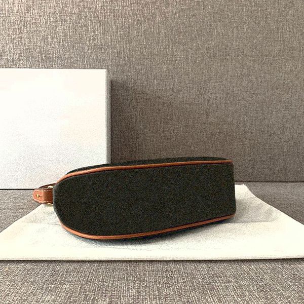 2021 crazy sales fashion c brand luxury shoulder bag handbags waterproof material vintage old pattern designs designer totes delivery
2021 crazy sales fashion c brand luxury shoulder bag handbags waterproof material vintage old pattern designs designer totes delivery