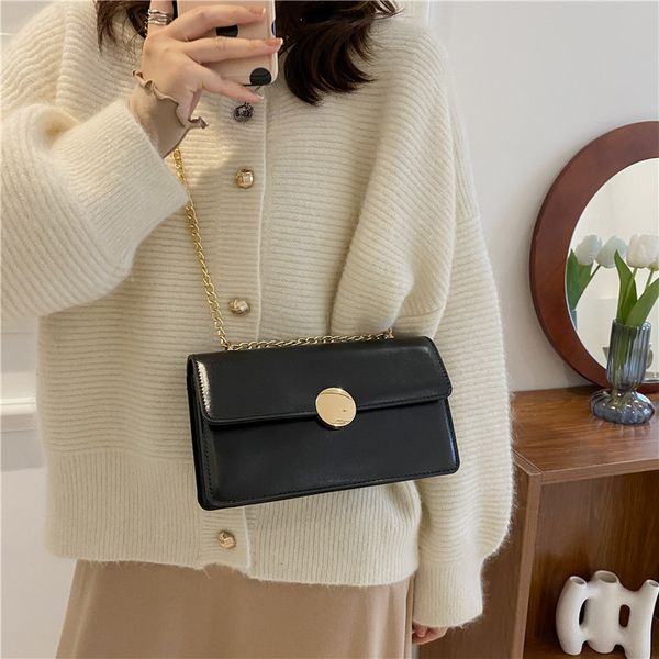 autumn foreign style bag female 2021 korean version one shoulder messenger fashion simple chain small square bag fashion, Black;red
autumn foreign style bag female 2021 korean version one shoulder messenger fashion simple chain small square bag fashion, Black;red