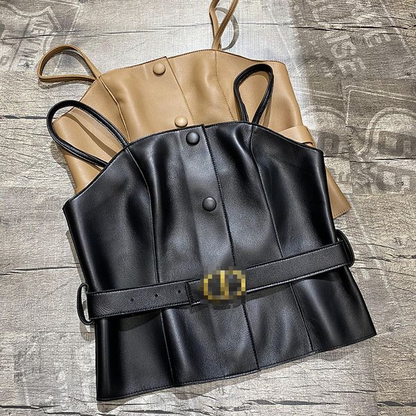 2021 autumn winter d family genuine sheep leather vt suspender bra slim fit inner and outer belt european women, Black;white
2021 autumn winter d family genuine sheep leather vt suspender bra slim fit inner and outer belt european women, Black;white