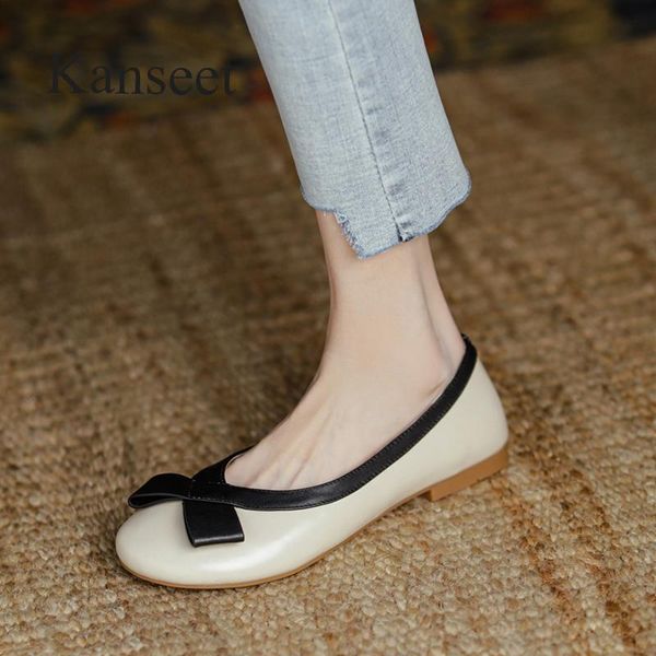 dress shoes kanseet plus size 43 low heels women's 2021 autumn round toe sweet butterfly-knot genuine leather shallow female pumps, Black
dress shoes kanseet plus size 43 low heels women's 2021 autumn round toe sweet butterfly-knot genuine leather shallow female pumps, Black