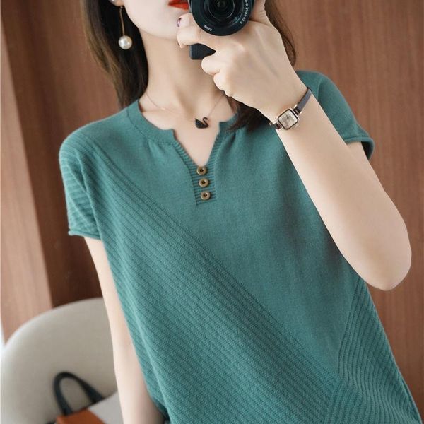ice silk short-sleeved knitted sweater female v-neck loose button decoration striped rib solid pullover women spring women's sweaters, White;black
ice silk short-sleeved knitted sweater female v-neck loose button decoration striped rib solid pullover women spring women's sweaters, White;black