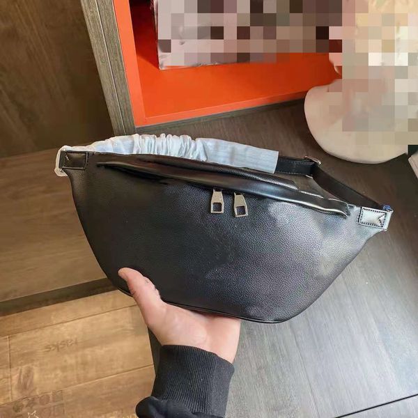 designer design men's printed waist bag with small ticket and serial number. size: 43 * 17cm
designer design men's printed waist bag with small ticket and serial number. size: 43 * 17cm