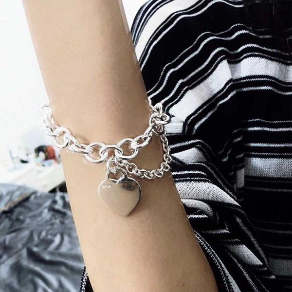 charm bracelets brand &bangles 925silver jewelry ladies double chain love heart original logo women fine luxury gift, Golden;silver
charm bracelets brand &bangles 925silver jewelry ladies double chain love heart original logo women fine luxury gift, Golden;silver