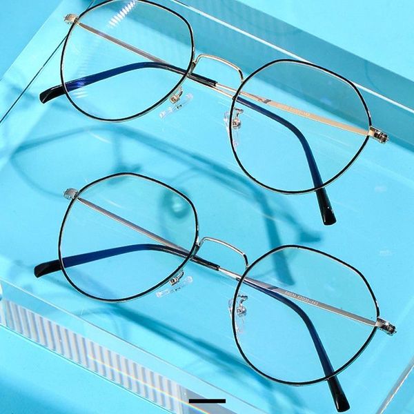 sunglasses vintage alloy women designer classic small frame driving mirror eyewear masculino, White;black
sunglasses vintage alloy women designer classic small frame driving mirror eyewear masculino, White;black