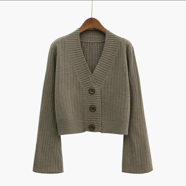 2021 cardigan autumn long flare sleeve short sweater women ribbed knitted cotton black white ladies soft outwear female, White;black
2021 cardigan autumn long flare sleeve short sweater women ribbed knitted cotton black white ladies soft outwear female, White;black