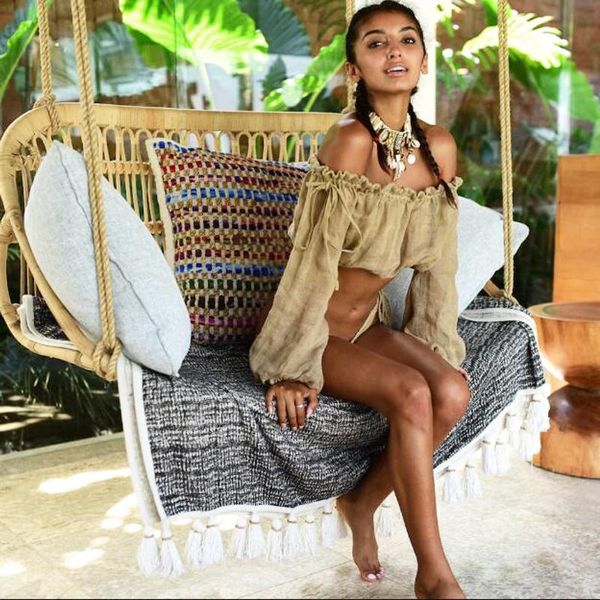 women's swimwear elegant women bikini cover up beach off-shoulder blouse t-shirt summer tee shirts women's, White;black
women's swimwear elegant women bikini cover up beach off-shoulder blouse t-shirt summer tee shirts women's, White;black