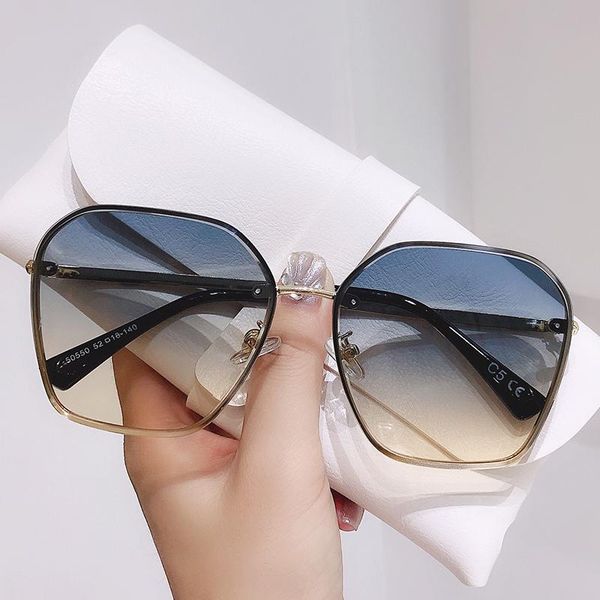 sunglasses 2021 trimmed female korean wave uv protection online celebrity glasses street shooting 50550, White;black
sunglasses 2021 trimmed female korean wave uv protection online celebrity glasses street shooting 50550, White;black