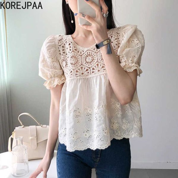 korejpaa women shirt summer girls french sweet round neck hollow embroidery stitching design loose puff sleeve doll blouses 210526, White
korejpaa women shirt summer girls french sweet round neck hollow embroidery stitching design loose puff sleeve doll blouses 210526, White