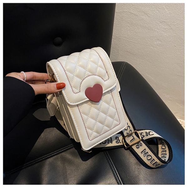 small women's 2021 autumn new sweet style texture single shoulder messenger bag lingge love mobile phone bag
small women's 2021 autumn new sweet style texture single shoulder messenger bag lingge love mobile phone bag