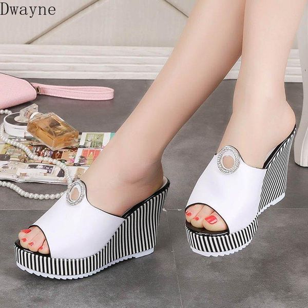 slippers 2021 wedge with non-slip thick-bottomed muffin fashion color matching one-slip female, Black
slippers 2021 wedge with non-slip thick-bottomed muffin fashion color matching one-slip female, Black