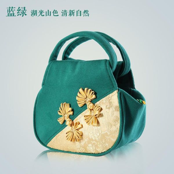 party favor women retro handbag hand embroidery chinese ethnic style exquisite messenger bag capacity casual shopping tote
party favor women retro handbag hand embroidery chinese ethnic style exquisite messenger bag capacity casual shopping tote